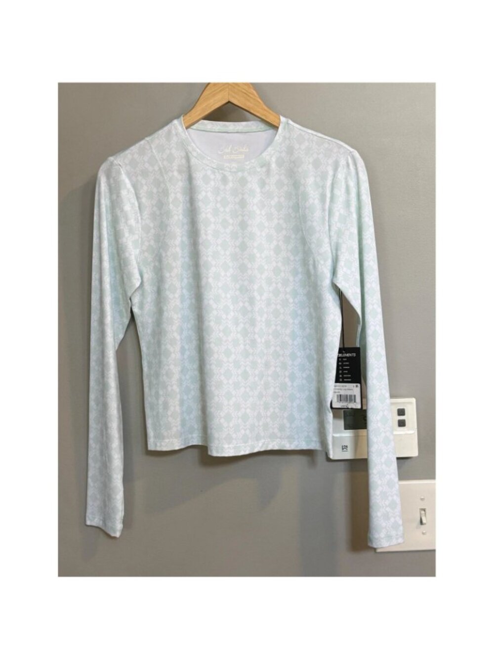 Bad Birdie Women's Bad Elements Cooling Golf Shirt Long Sleeve Pull Over Size XL - Picture 4 of 4